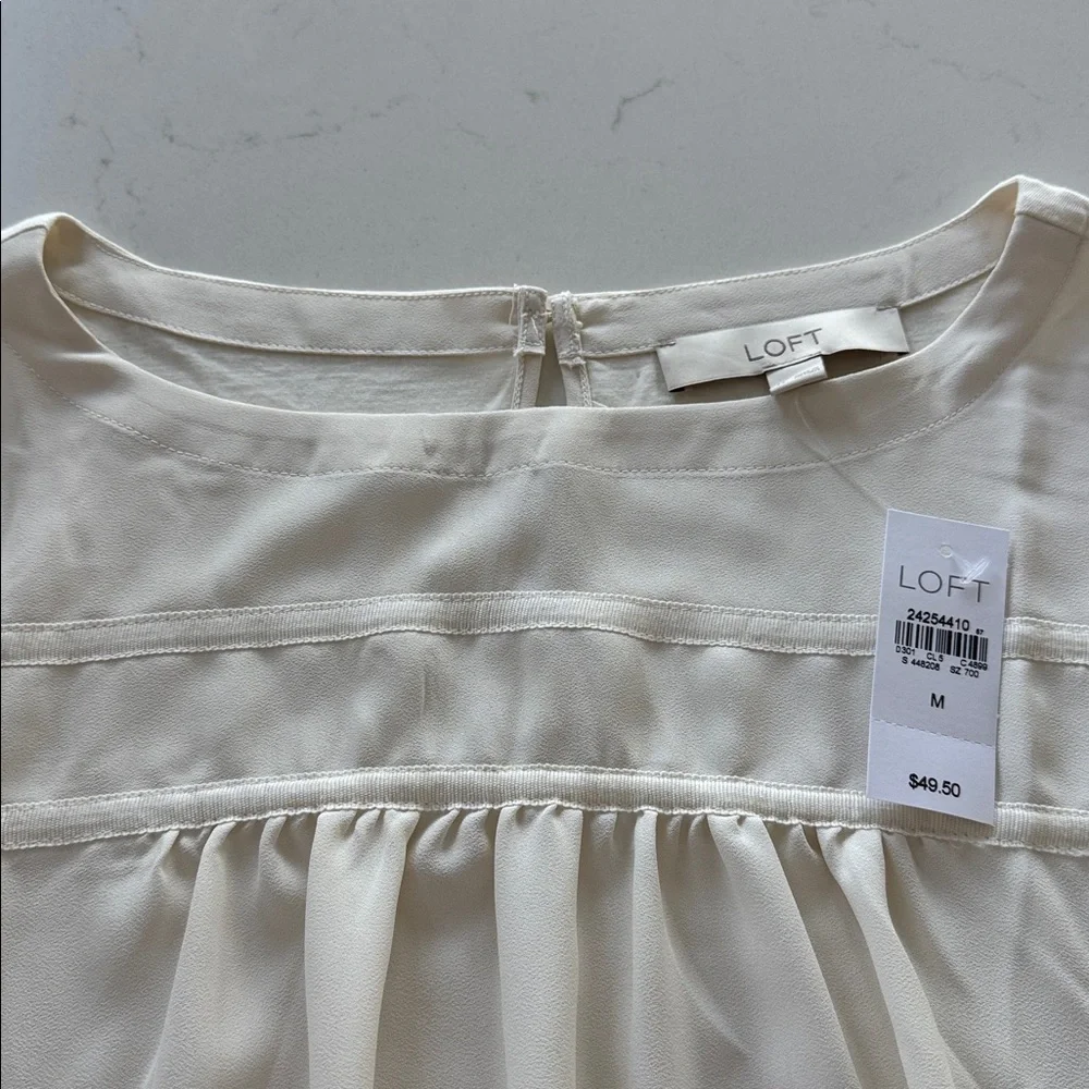 LOFT Cream Blouse with Puff Sleeves Size: M NWT ✨